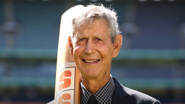 Tributes Flow as Australian Cricket Legend Ian Redpath Passes Away Aged 83