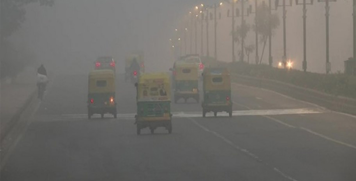dense-fog-shrouds-northern-india-visibility-dips-below-100-m