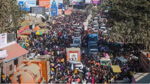 World’s Biggest Traffic Jam: 300-km Snarl Strands Maha Kumbh Pilgrims for Hours