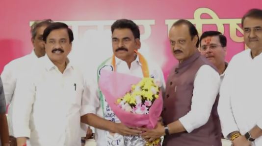 actor-sayaji-shinde-joins-ncp-ahead-of-maharashtra-elections