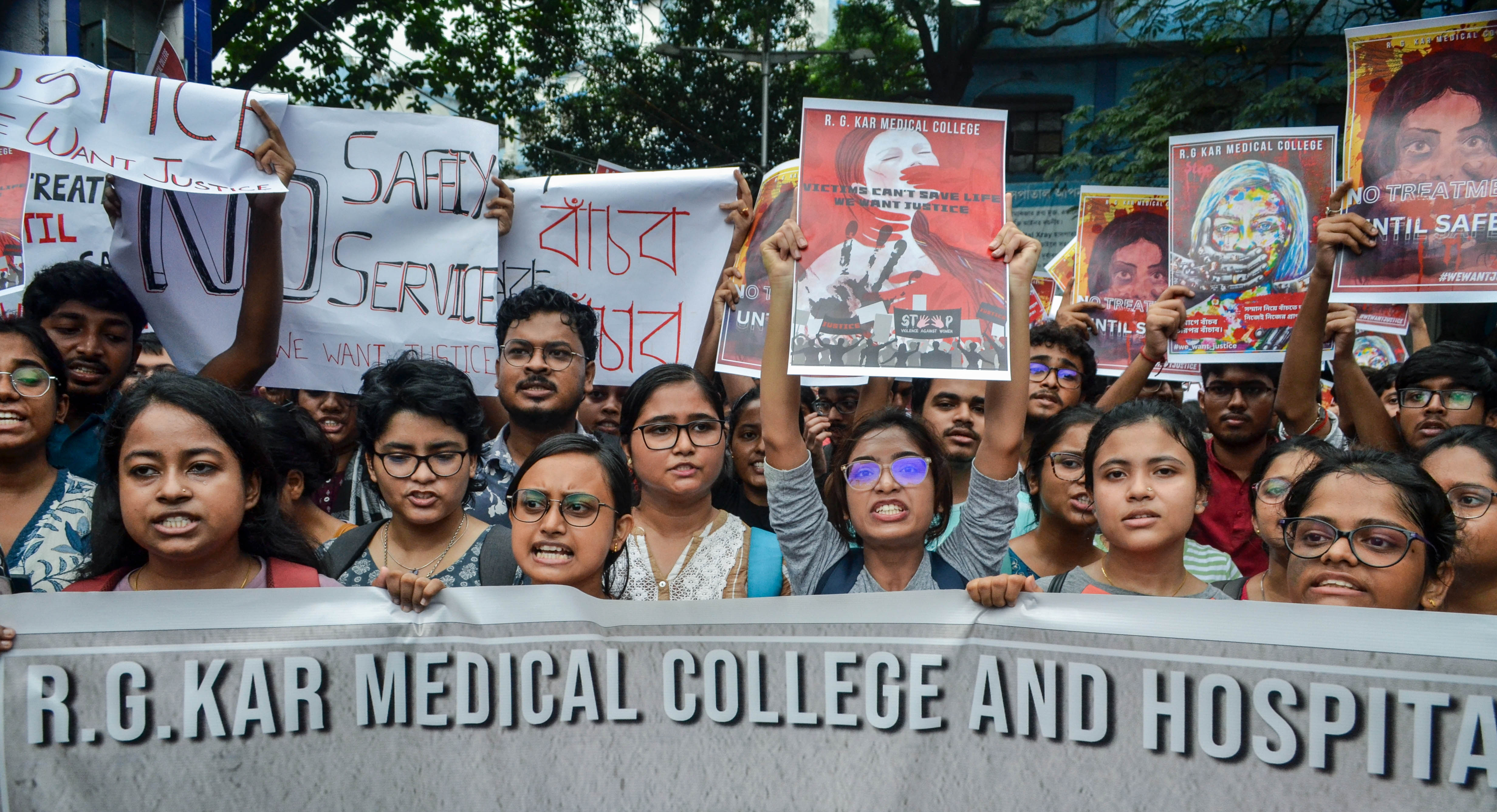 the-principal-of-rg-kar-medical-college-in-kolkata-steps-down