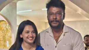 darshan’s-associate-pavithra-gowda-released-on-bail-in-connection-with-fan’s-mur