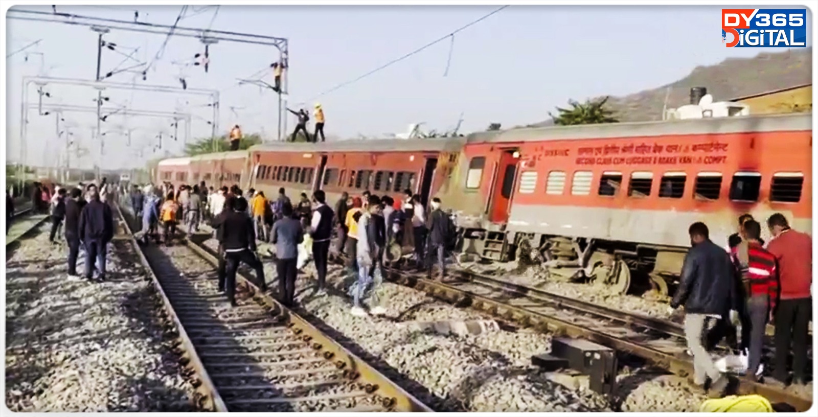 four-coaches-engine-of-superfast-train-derail-in-rajasthan