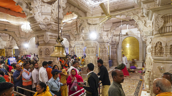 massive-influx-of-devotees-at-ayodhya’s-ram-temple-after-maha-kumbh-holy-dip