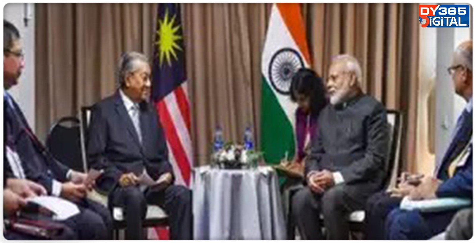 pm-modi-discusses-jammu--kashmir-and-zakir-naiks-extradition-with-malaysian-pm