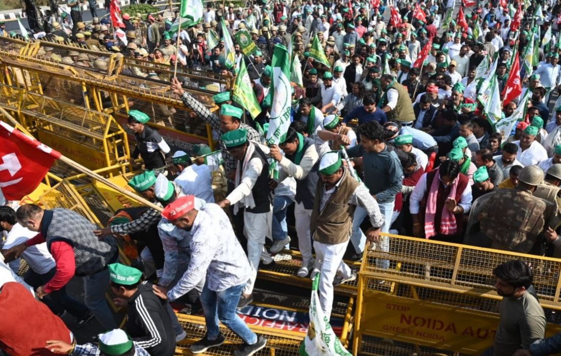 Farmers Breach Barricades, March Towards Delhi Over MSP Demand