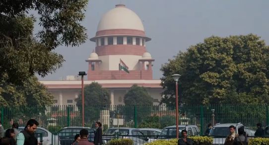 supreme-court-pauses-lokpal-order-on-probing-high-court-judges