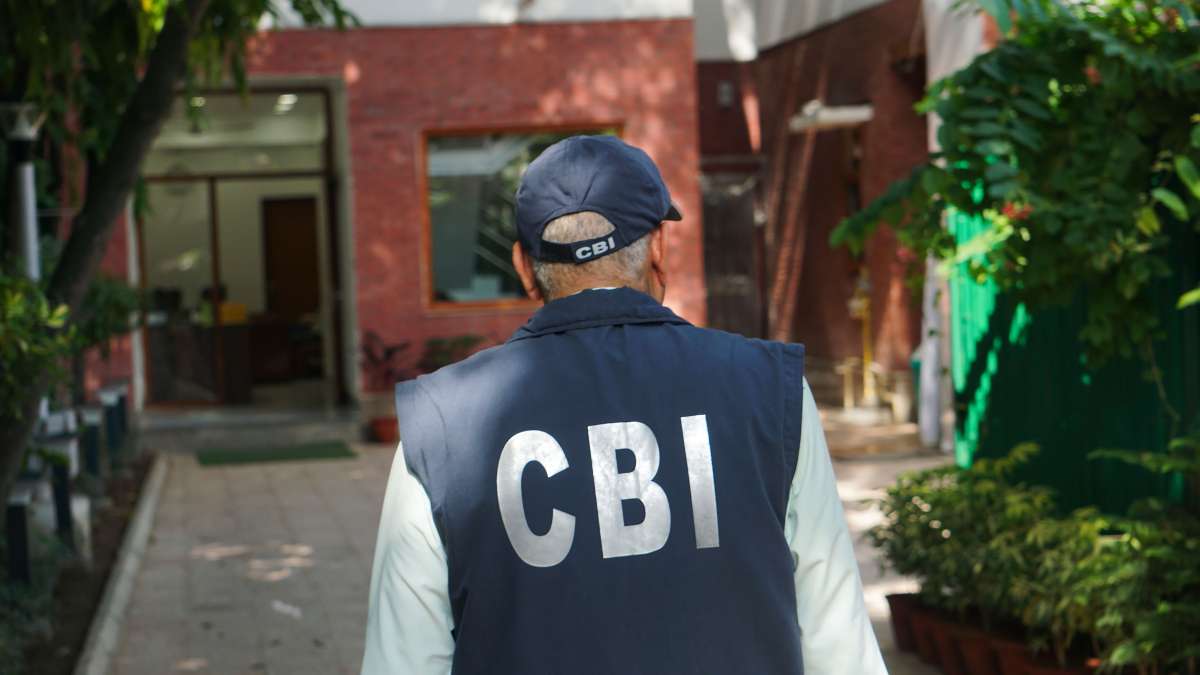 CBI Charges Its Own Officer for Accepting Bribes in Corruption Probe