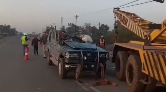 six-devotees-killed-two-injured-as-jeep-crashes-into-bus-in-mp’s-jabalpur