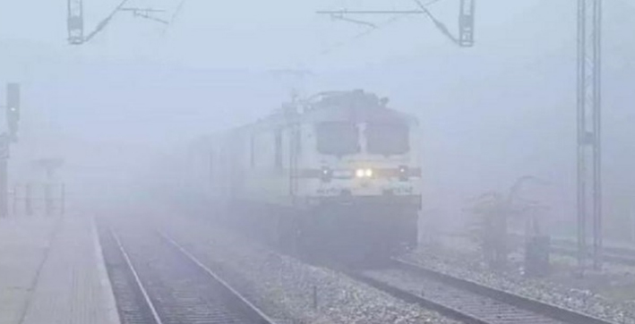 six-trains-running-late-in-northern-region-due-to-fog