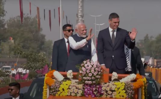 pm-modi-and-spanish-counterpart-inaugurate-c-295-aircraft-manufacturing-facility