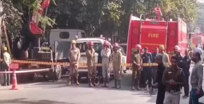 Blast at Sweet Shop Near PVR in Delhi; White Powder-like Substance Found at the Scene