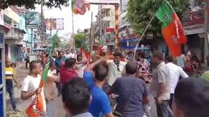 bengal-bandh-partially-affected-in-kolkata-bjp-leaders-detained