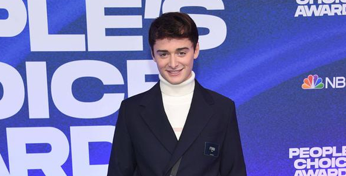 noah-schnapp-of-stranger-things-fame-comes-out-as-gay