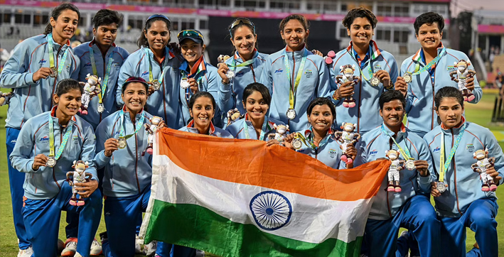 cwg-2022-indian-womens-cricket-team-wins-silver-loses-to-australia-by-9-runs