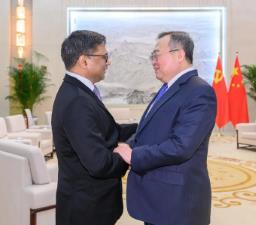 Foreign Secretary Vikram Misri Visits Beijing, Focuses on LAC Truce and Strengtheni..