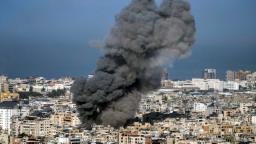 Israel Launches Fresh Airstrikes on Hezbollah in Lebanon, Raising Fears of Ceasefir..