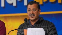 Arvind Kejriwal Promises Rs 18,000 Monthly Salary for Priests if AAP Wins Delhi Ele..