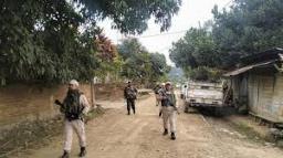 Clashes Erupt in Manipur’s Kangpokpi as Mob Attacks Police and Administrative Offices