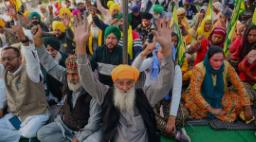 Punjab on Edge as Farmers Detained Ahead of ‘Chandigarh Chalo’ Protest, CM Mann Def..